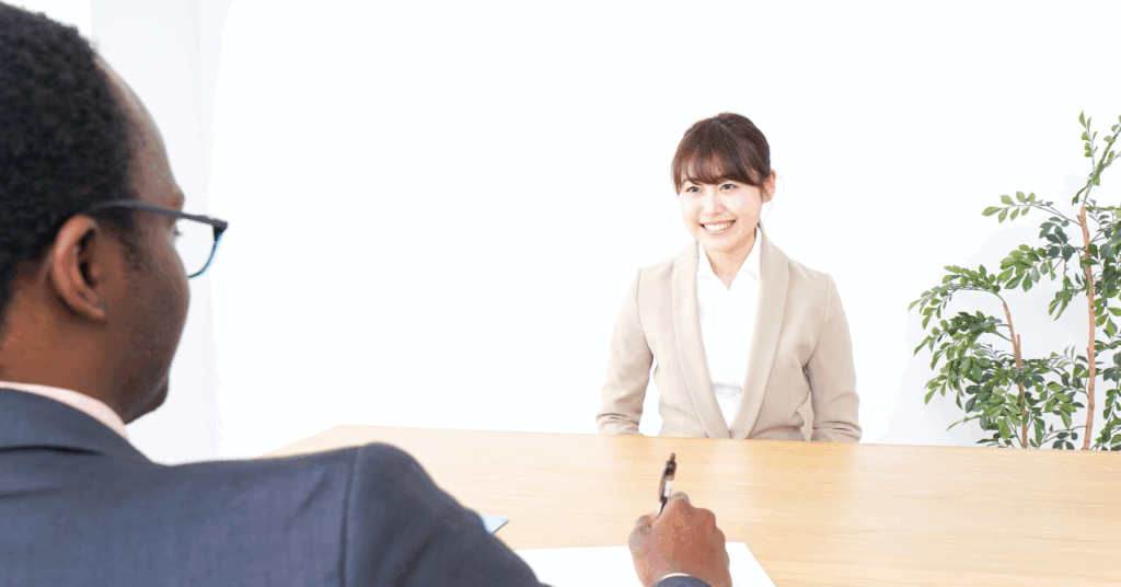 行政書士が就活に有利に働くことを示すイメージ画像